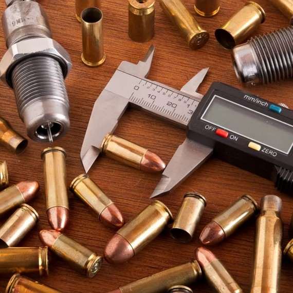 prebíjanie streliva - lisy, komponenty a poradenstvo